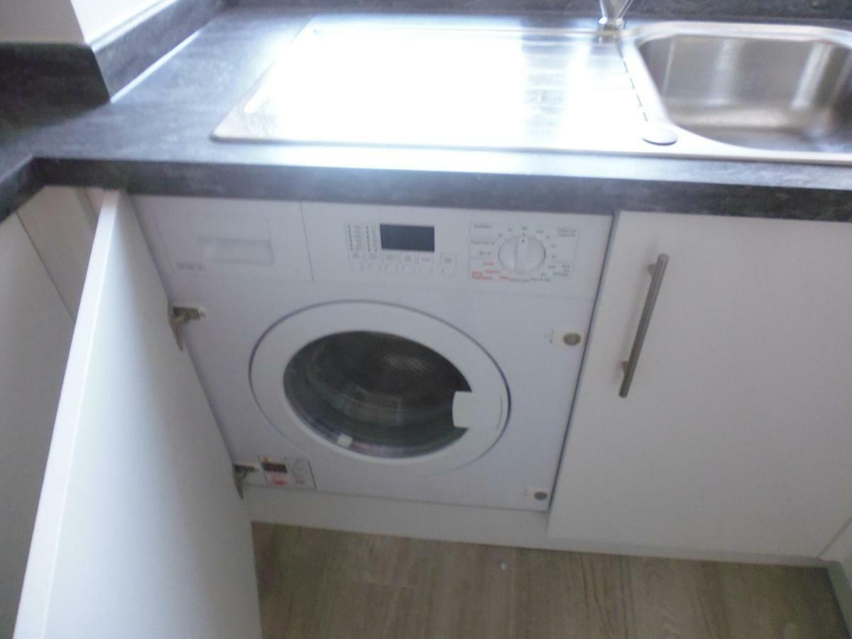 בורנמות' Close To Beach And Town Square מראה חיצוני תמונה